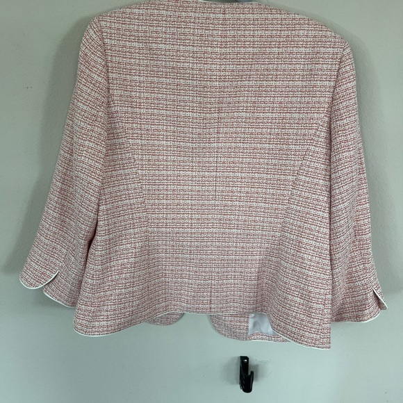 Kasper pink and white blazer in size 10 - Picture 5 of 6